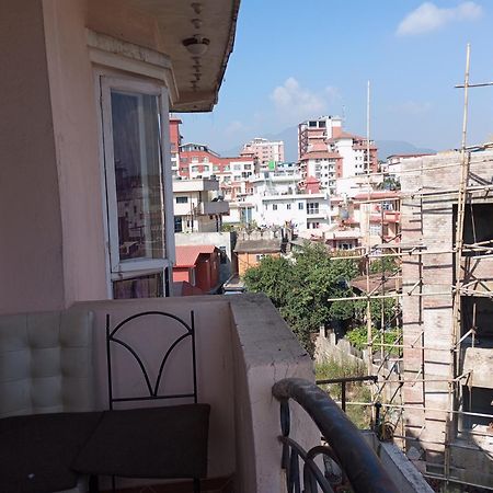 Kathmandu Home Stay & Hostel Bagian luar foto
