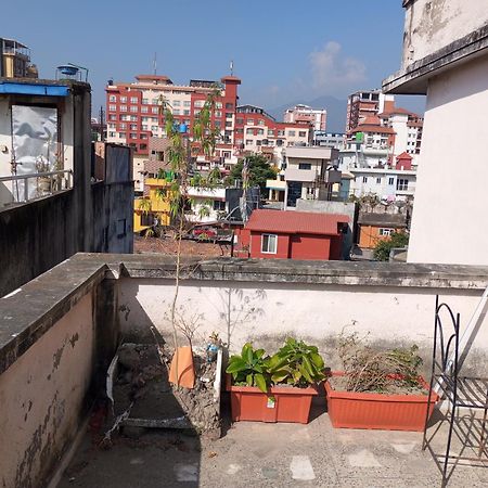 Kathmandu Home Stay & Hostel Bagian luar foto