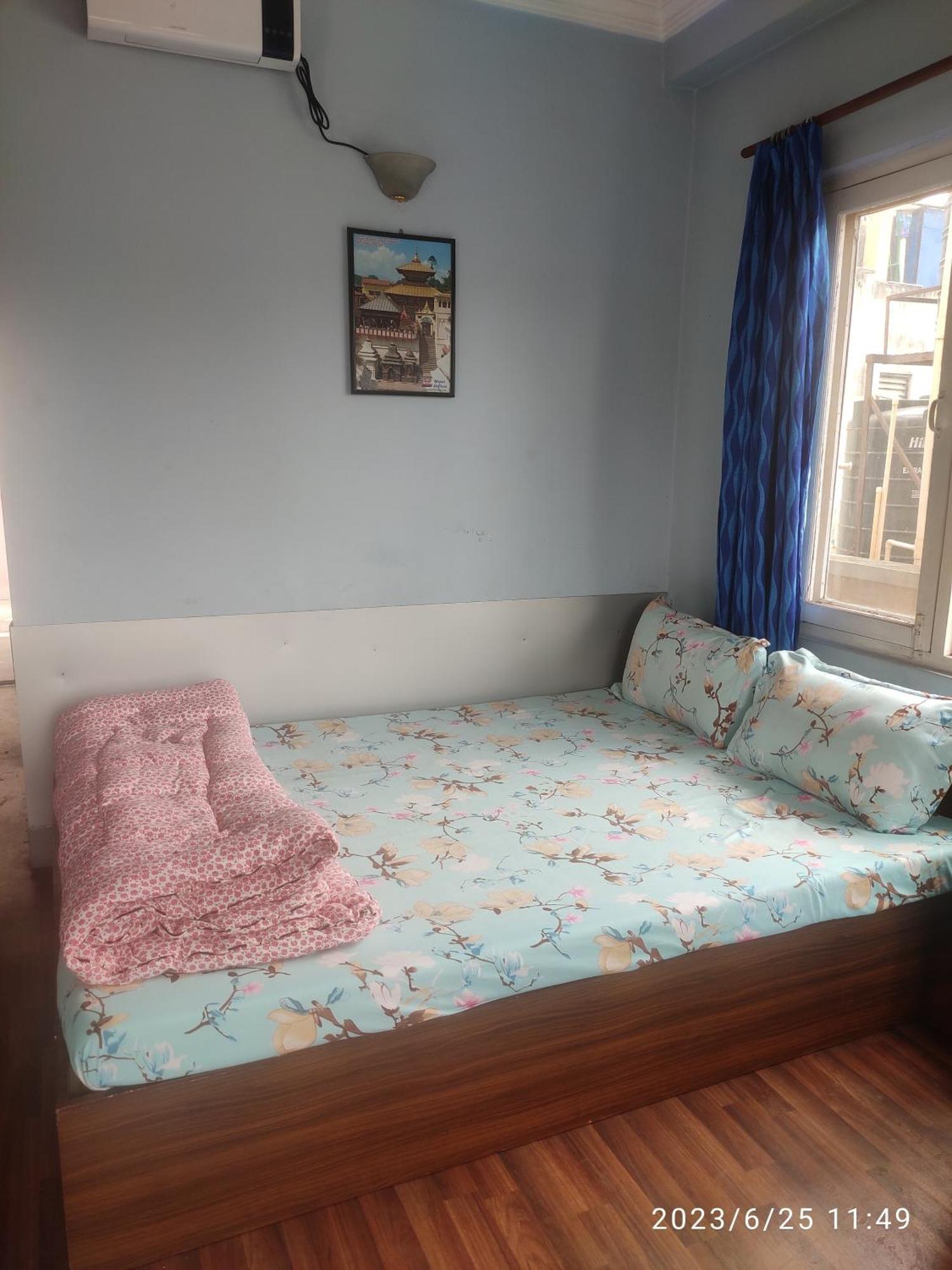 Kathmandu Home Stay & Hostel Bagian luar foto