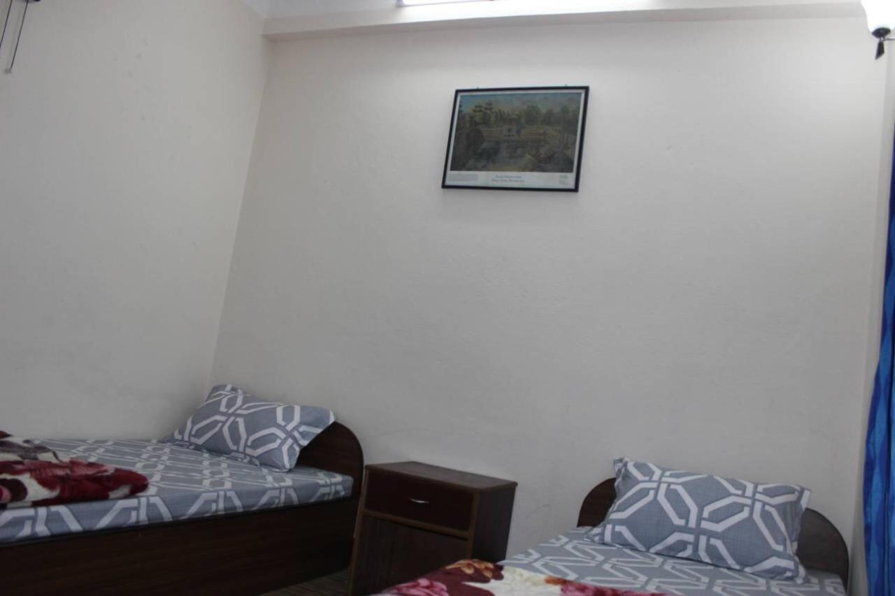 Kathmandu Home Stay & Hostel Bagian luar foto