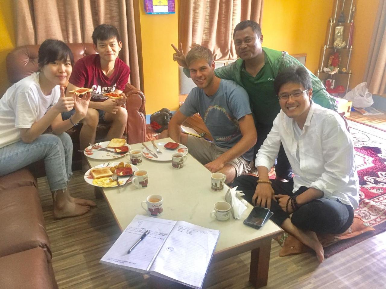 Kathmandu Home Stay & Hostel Bagian luar foto