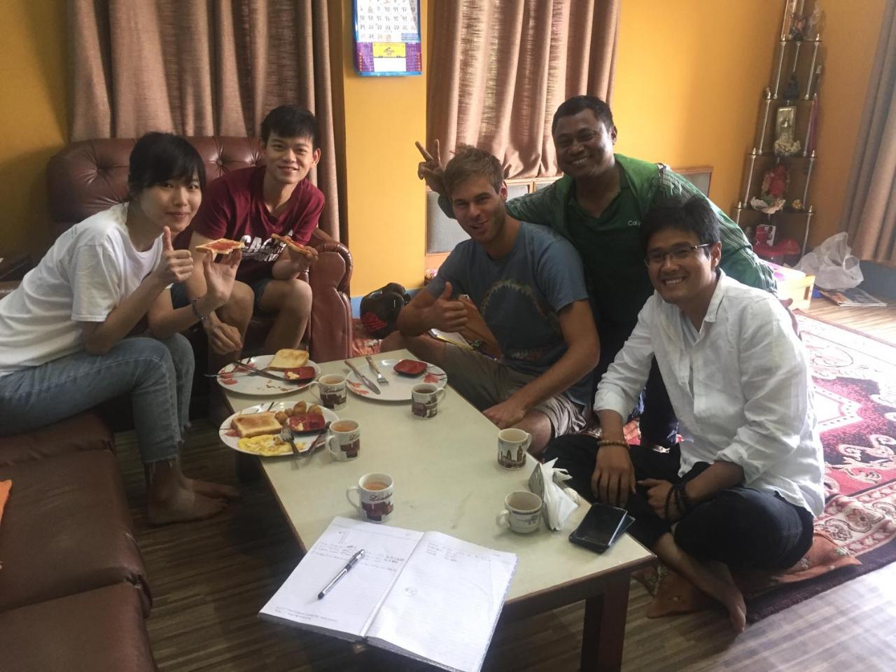 Kathmandu Home Stay & Hostel Bagian luar foto