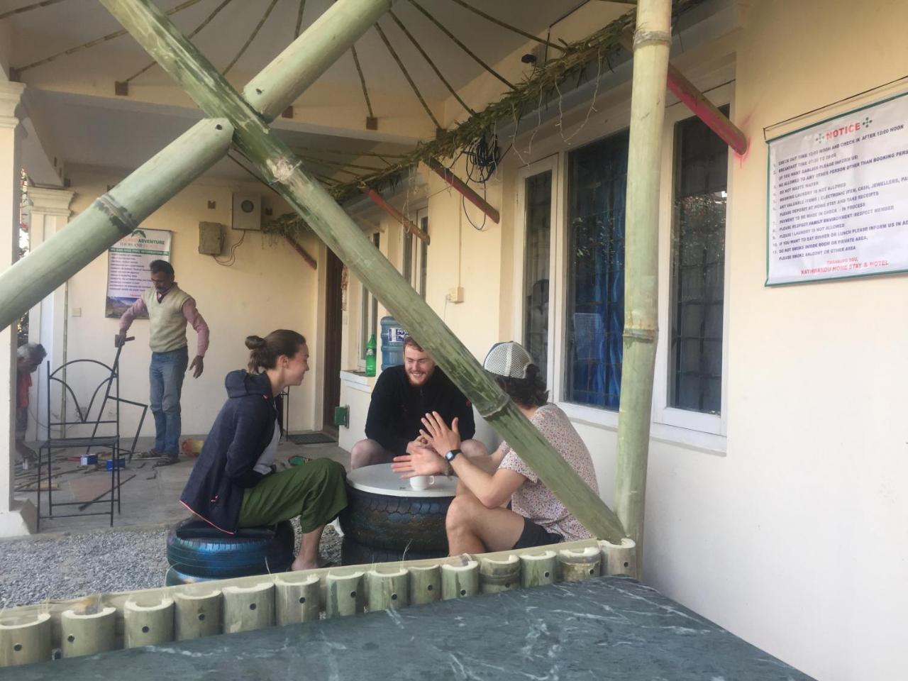 Kathmandu Home Stay & Hostel Bagian luar foto